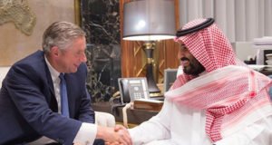 نيكولاس نيبلز مع ولي العهد السعودي محمد بن سلمان