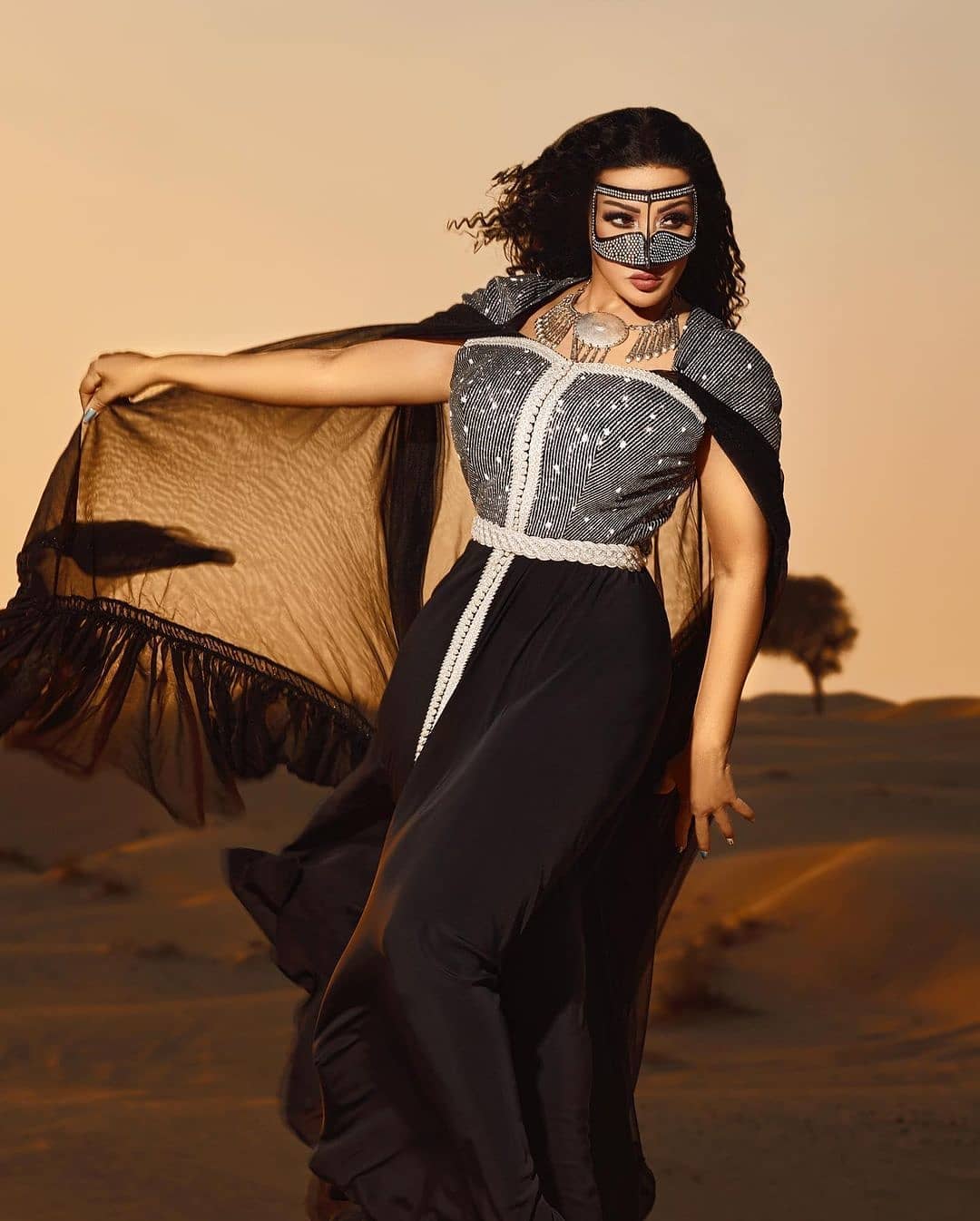سمية الخشاب